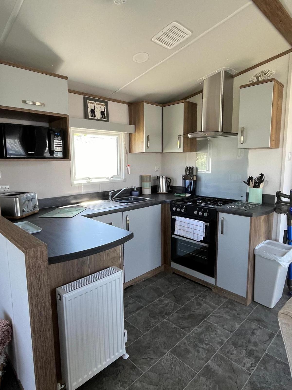 Visma Caravan Llanddwywe Exterior foto